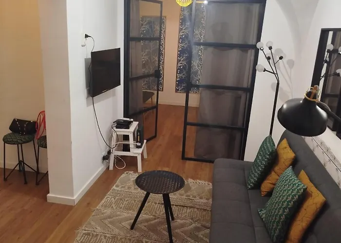 Appartement Cozy Retreat In The Heart Of The *